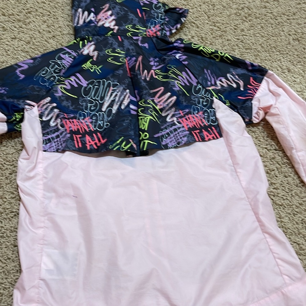 nike windrunner - Picture 2 of 3